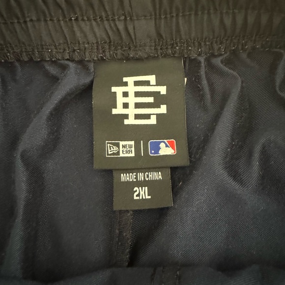 Eric Emanuel x New Era shorts - Picture 4 of 6
